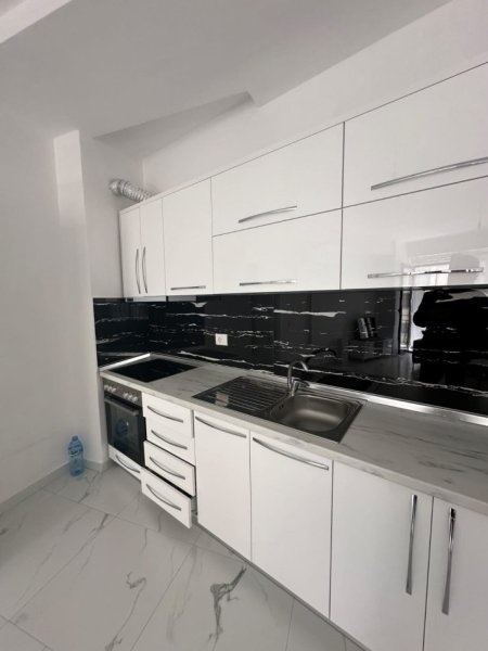 Tirane, jepet me qera apartament 2+1 Kati 4, 82 m² 500 € (urban gate)