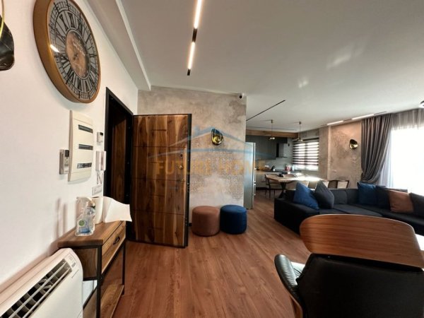 Shitje,Apartament 2+1+Parking,Perballe Delijorgjit !