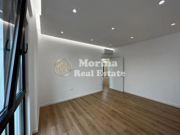 Tirane, jepet me qera apartament 2+1+Ballkon Kati 9, 110 m² 750 € (Rruga e Dibres)