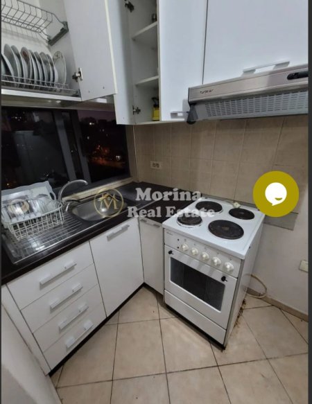 Tirane, jepet me qera apartament 1+1 Kati 5, 50 m² 360 € (Blloku)