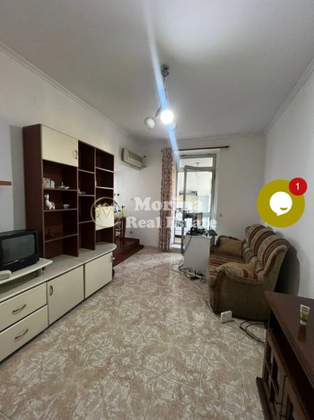Tirane, jepet me qera apartament 1+1 Kati 5, 50 m² 360 € (Blloku)
