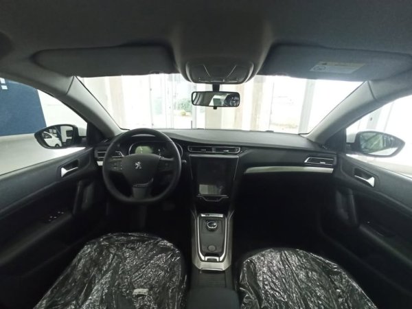 Tirane, shitet makine elektrike Dogfeng Peugeot e 408 Elektrike, 22.000 € nga Konçensionar, me Garanci