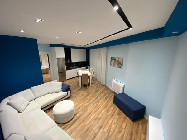 Tirane, jepet me qera apartament 1+1 Kati 2, 77 m² 450 € 