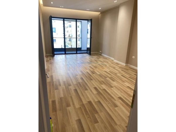 SHITET APARTAMENT 2+1+2 NE SQUARE21