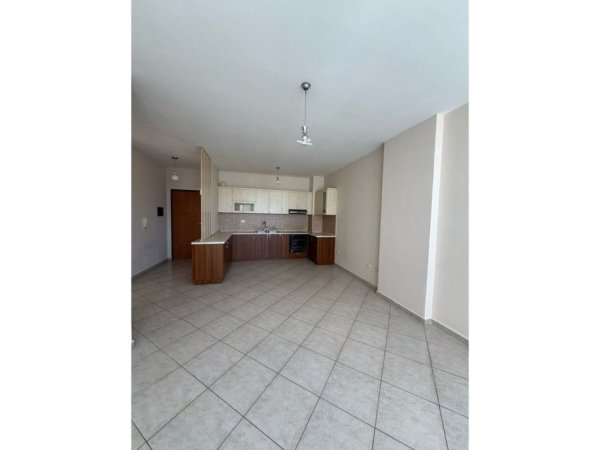 Tirane, jepet me qera apartament 1+1 Kati 7, 1 m² 400 € 