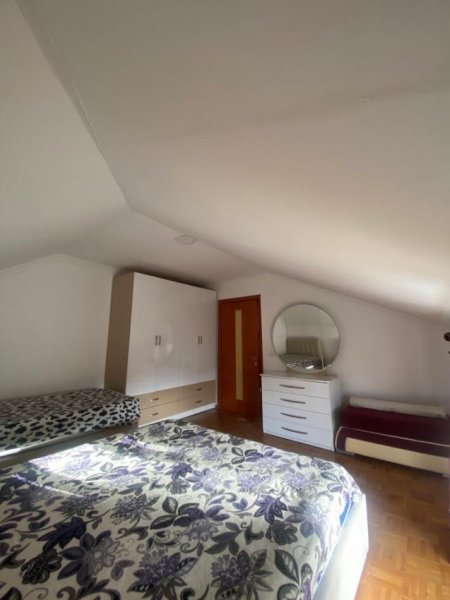 Tirane, jepet me qera apartament 1+1 Kati 3, 55 m² 350 € (Rruga e Dibres-Spitali Amerikan 2)