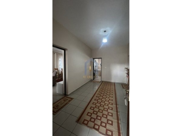 Tirane, jepet me qera shtepi 1+1 Kati 2, 90 m² 400 € (Don Bosko &quot;Gazmed Zajmi&quot;)