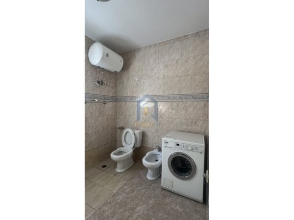 Tirane, jepet me qera shtepi 1+1 Kati 2, 90 m² 400 € (Don Bosko &quot;Gazmed Zajmi&quot;)