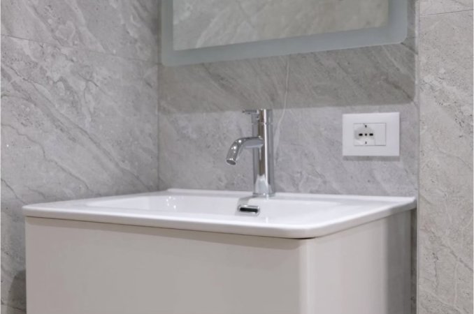 Tirane, jepet me qera apartament 2+1+Ballkon Kati 4, 100 m² 650 € (Rruga e Dibres)