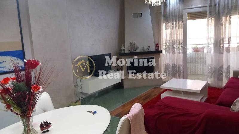 Tirane, jepet me qera apartament 2+1 Kati 9, 115 m² 500 € (Astir)
