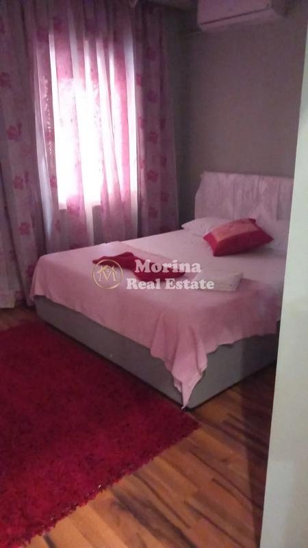 Tirane, jepet me qera apartament 2+1 Kati 9, 115 m² 500 € (Astir)