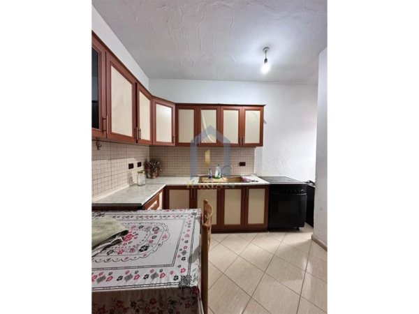 Tirane, jepet me qera apartament 3+1 Kati 2, 130 m² 500 € (Astir &quot;Teodor Keko&quot;)
