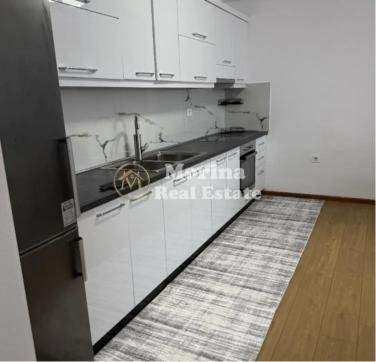 Tirane, jepet me qera apartament 2+1 Kati 8, 80 m² 600 € (21 Dhjetori)