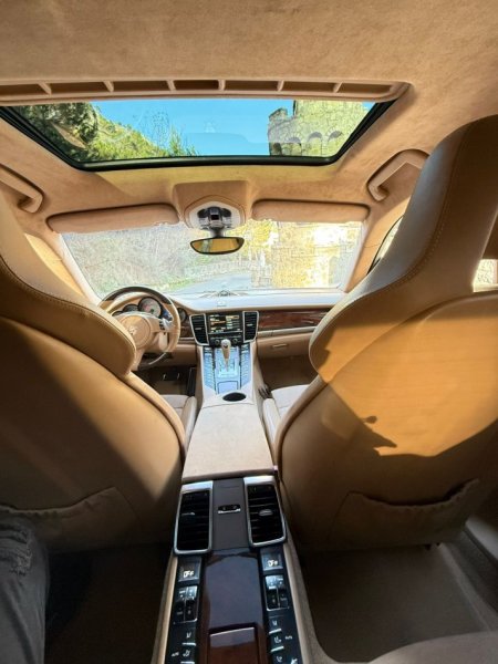 Tirane, shitet makine Porsche Panamera GTS Benzin, e bardhë automatik Kondicioner 145.000 km 25.000 €