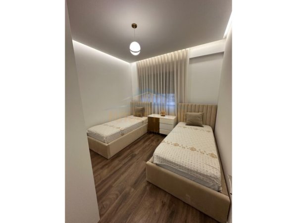 Tirane, shitet apartament 2+1+Ballkon Kati 3, 123 m² 250.000 € (Rezidenca Oasis)