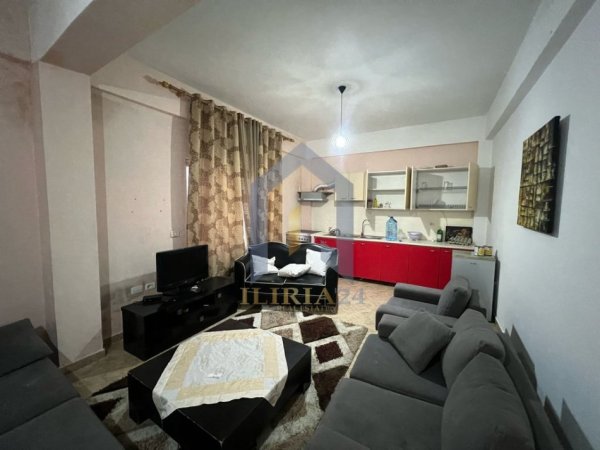 Tirane, jepet me qera apartament 2+1 , 85 m² 350 € (&quot;Rruga Panajot Kanaci&quot;)