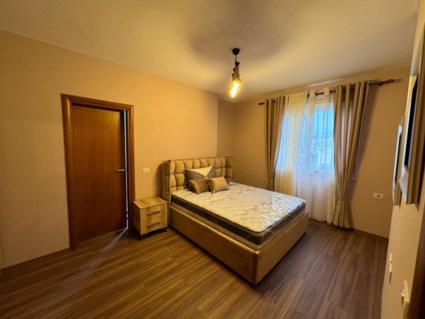 Qera, Apartament 2+1+2 , Rruga Fuat Toptani , Tiranë.