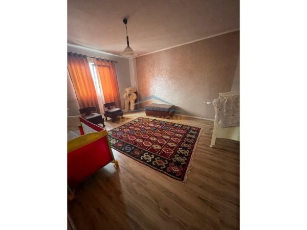Shitet, Apartament 3+1, Allias