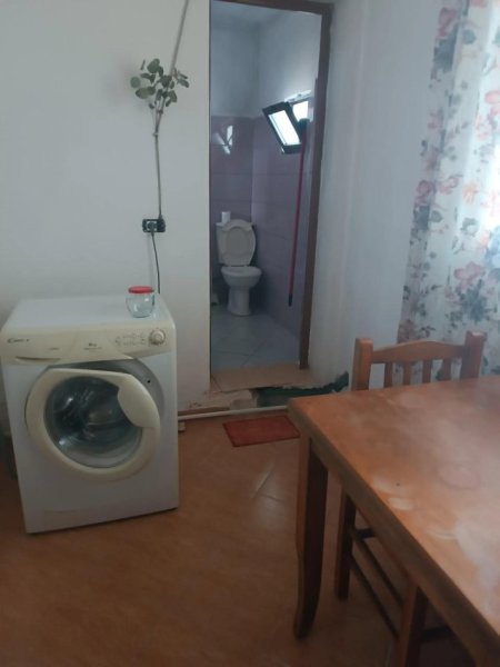 Tirane, jepet me qera garsonier Kati 1, 34 m² 250 € (Qytet Studenti-Rruga Bajram Allaraj)