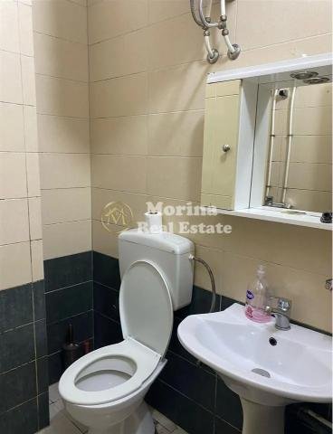 Tirane, jepet me qera apartament 1+1 Kati 1, 60 m² 300 € (ALI Demi)