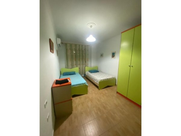 Shitet, Apartament 2+1+2, Misto Mame, Tiranë.