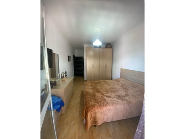 Shitet, Apartament 2+1+2, Misto Mame, Tiranë.