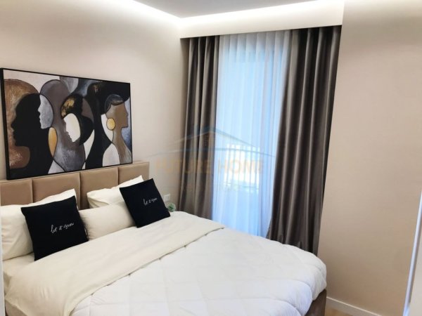 Shitet, Apartament 2+1, Pazari i Ri, Tirane.