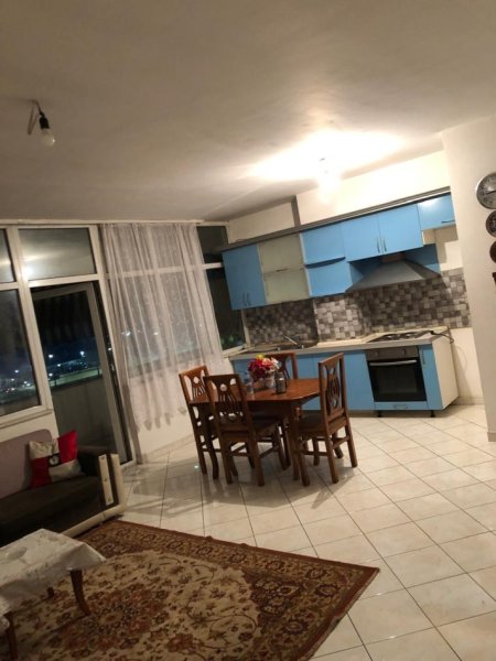 Tirane, jepet me qera apartament 2+1+Ballkon Kati 6, 90 m² 400 € (Dritan hoxha)
