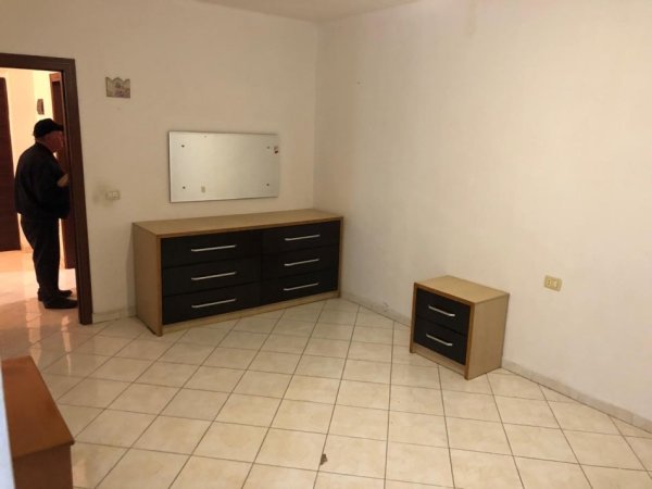 Tirane, jepet me qera apartament 2+1+Ballkon Kati 6, 90 m² 400 € (Dritan hoxha)