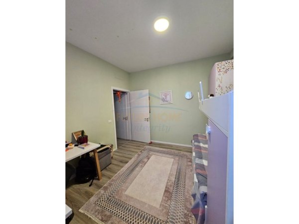 Tirane, jepet me qera apartament 2+1+Ballkon Kati 9, 90 m² 760 € (FUSHA E AVIACIONIT)