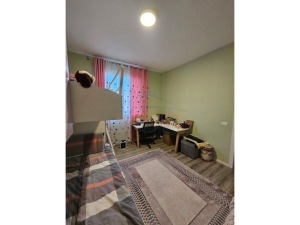 Tirane, jepet me qera apartament 2+1+Ballkon Kati 9, 90 m² 760 € (FUSHA E AVIACIONIT)