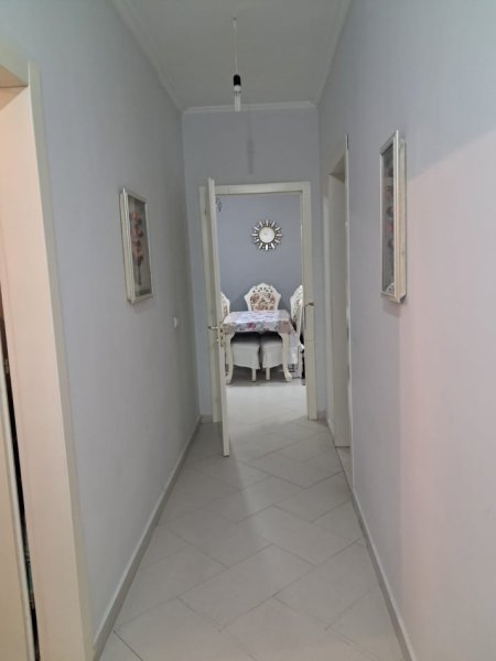 Tirane, shitet apartament 2+1+Ballkon Kati 3, 86 m² 160.000 € (Rruga Zallit Kodra Diellit)