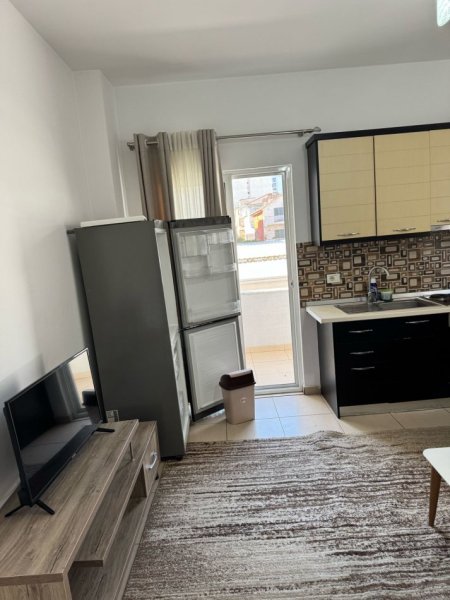 Tirane, jepet me qera apartament 1+1+Aneks+Ballkon Kati 1, 75 m² 500 € (5 maji)