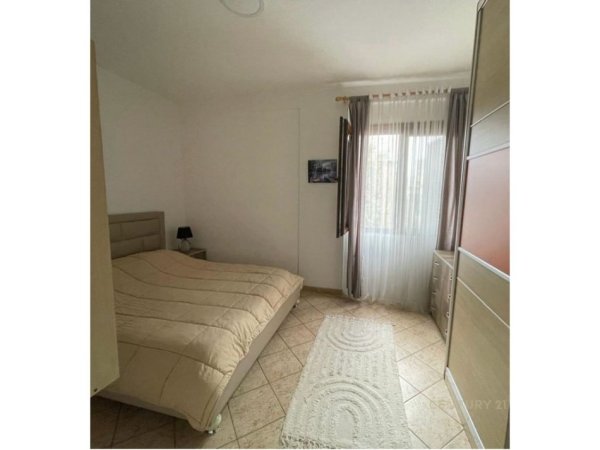 Apartament 1+1 me qera te Rruga Siri Kodra