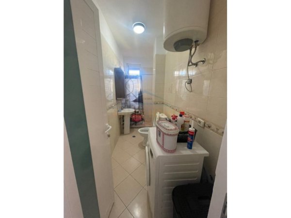 Shitet, Apartament 3+1+2, Unaza e Re, Tiranë.