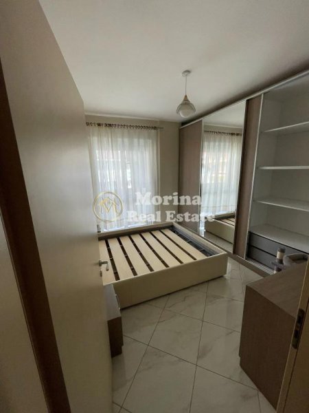 Tirane, jepet me qera apartament 2+1 Kati 3, 95 m² 450 € (Fresk)