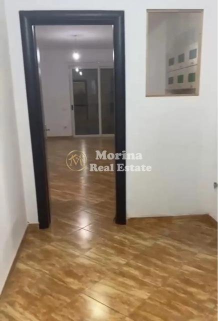 Tirane, jepet me qera apartament 1+1 Kati 1, 70 m² 300 € (Astir)