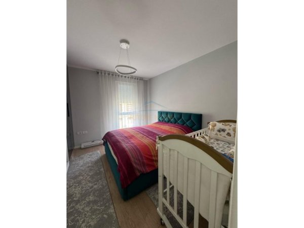 Shitet, Apartament 2+1+2, Selite, Tirane