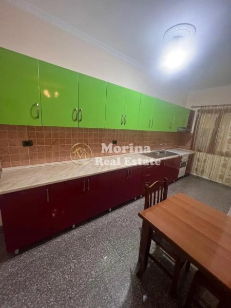 Tirane, jepet me qera shtepi 2+1 Kati 2, 100 m² 350 € (Poligrafiku)