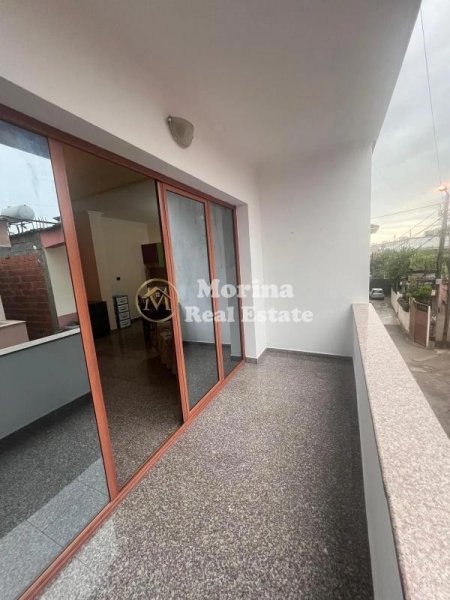 Tirane, jepet me qera shtepi 2+1 Kati 2, 100 m² 350 € (Poligrafiku)