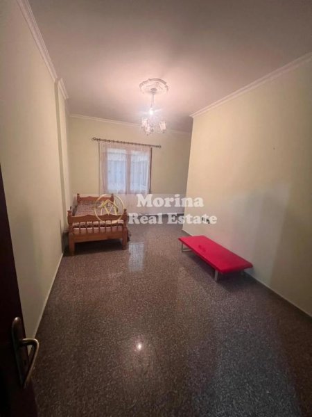 Tirane, jepet me qera shtepi 2+1 Kati 2, 100 m² 350 € (Poligrafiku)