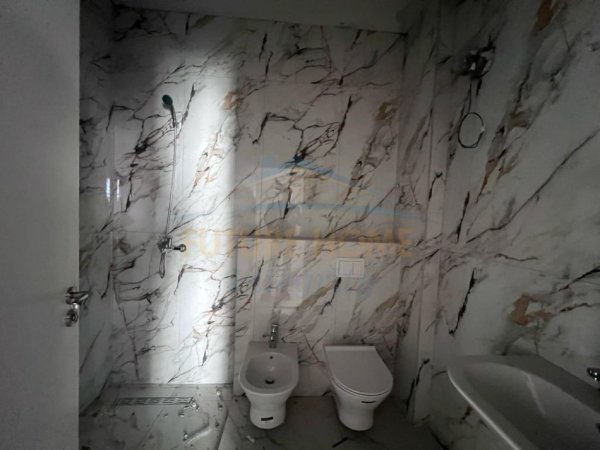 Tirane, shitet apartament 2+1+Ballkon Kati 6, 108 m² 195.000 € (Kompleksi ASL 1)