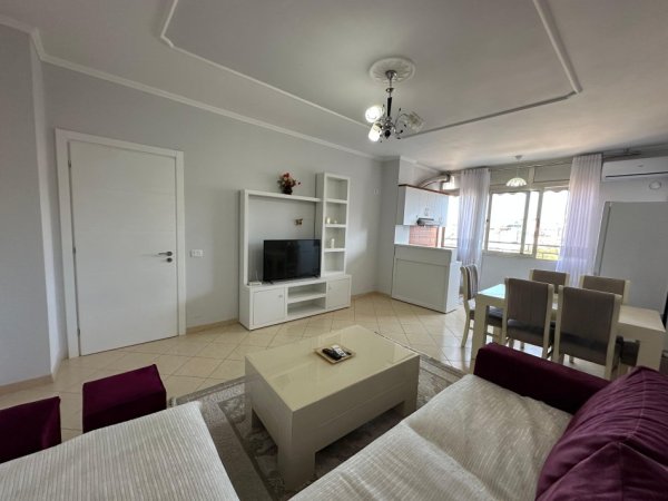 Tirane, jepet me qera apartament 1+1+Aneks+Ballkon Kati 8, 500 € (rruga e kavajes)