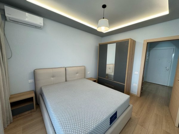 Tirane, jepet me qera apartament 1+1 Kati 6, 70 m² 500 € (rruga e dibres)