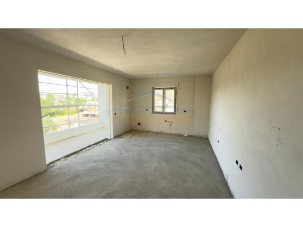 Shitet, Apartament 1+1, Paskuqan, Tirane