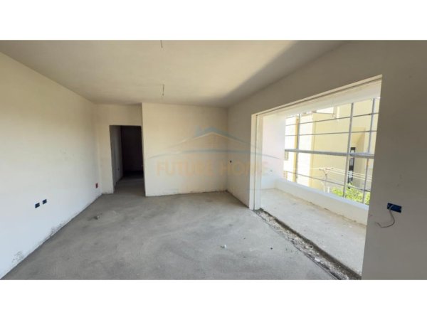 Shitet, Apartament 1+1, Paskuqan, Tirane