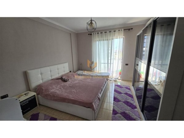 836_jepet-me-qera-te-selvia_1.jpg