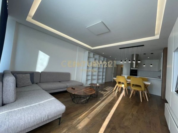 Tirane, jepet me qera apartament 3+1+Ballkon Kati 9, 153 m² 2.000 € (Rruga e elbasanit)