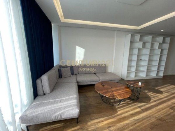 Tirane, jepet me qera apartament 3+1+Ballkon Kati 9, 153 m² 2.000 € (Rruga e elbasanit)