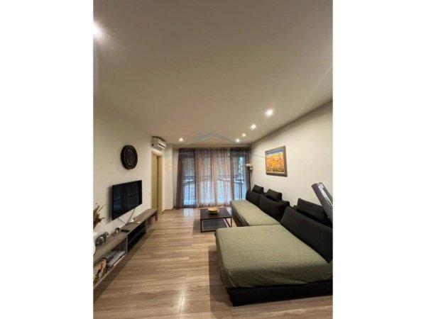 Qera, Apartament 2+1, Tirana Ring Center, Zogu i Zi, Tirane.